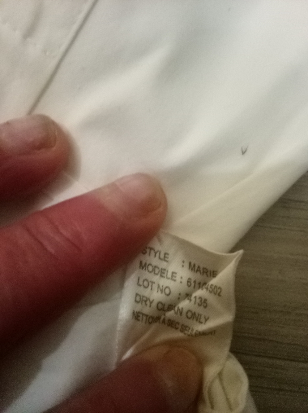 LIKE NEW: THEORY; WOMEN'S BLOUSE, WHITE, SMALL. - Picture 6 of 7